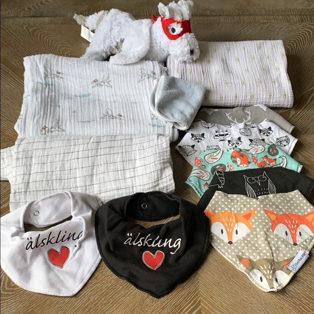 ADEN & ANAIS Etc. Blanket Bib Swedish Baby Bundle
